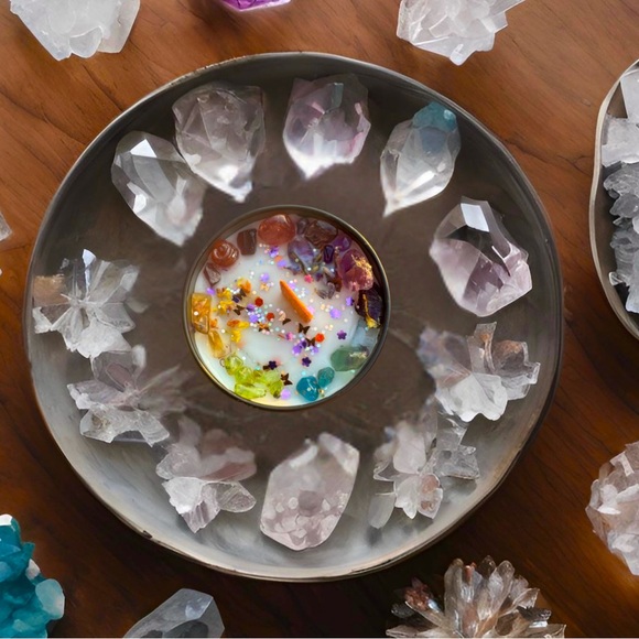 Iris Crystal & Herb Candle - Picture 6 of 7